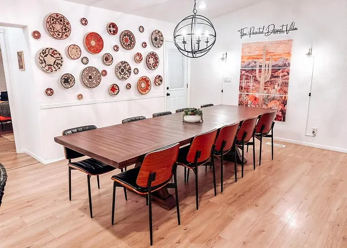 Holiday home 8br 5ba, Sleeps 20, 15 Min To Sedona, Walk To Trails! *