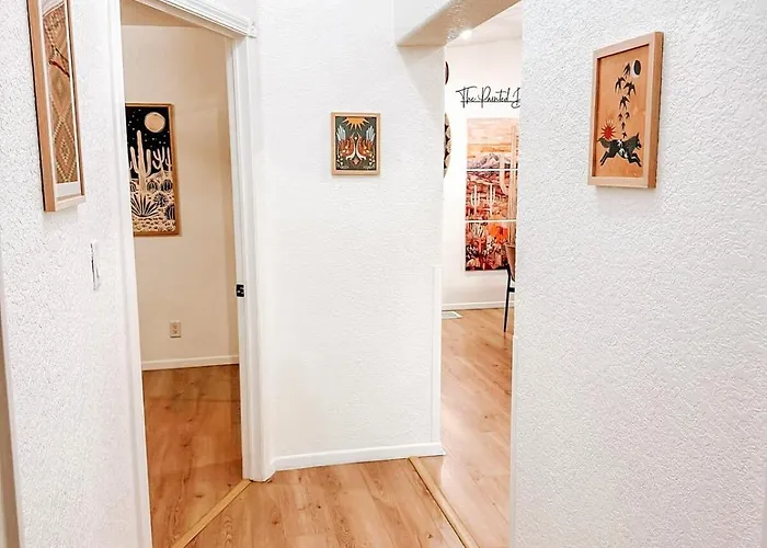 8br 5ba, Sleeps 20, 15 Min To Sedona, Walk To Trails! *