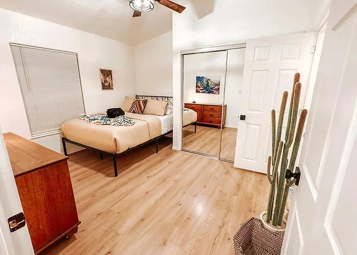 8br 5ba, Sleeps 20, 15 Min To Sedona, Walk To Trails! Cottonwood