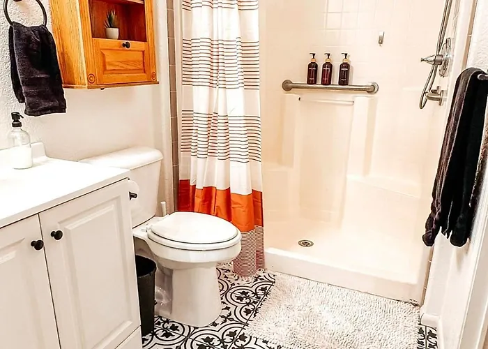 Holiday home 8br 5ba, Sleeps 20, 15 Min To Sedona, Walk To Trails! *